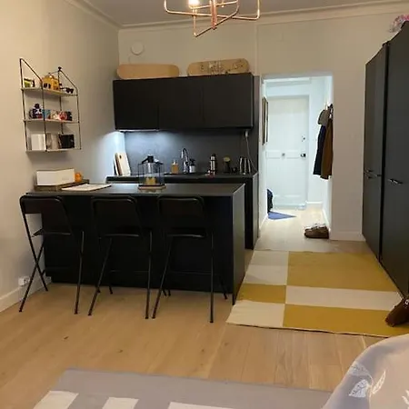 アパート Cozy In Ullanlinna With Location